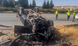 Uşak Banaz Derbent civarında kaza! Aracıyla yol kenarındaki taşa çarpıp takla attı!