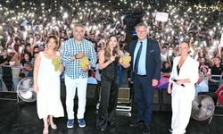 Alaşehir Belediye Başkanı eşine ve Alaşehir'e sevgiyle bağlı