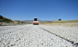 Selendi Halılar ve Harbiciler yolu 2000'den beri ilk kez bakım görüyor