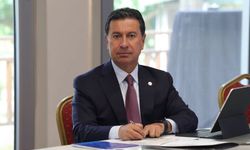 Ahmet Aras, CHP'den istifa etti! Aysever, AK Parti'ye geçeğini öne sürmüştü!