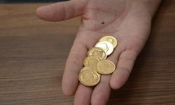 Demirci'ye ziyaret için giden Kıbrıs Gazisi, yolda bulduğu altınları sahibine ulaştırdı