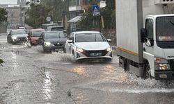 Bodrum'da sağanak yağış etkili oluyor