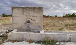 Uşak İkisaray'ın kuruyan Koca Çeşmesi'nin tekrar akmasını istiyorlar