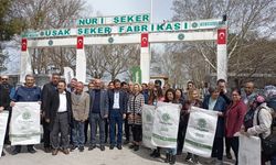 İYİ Parti Uşak Teşkilatı, şeker stokçularıyla mücadele çağrısı yaptı: Ambarlar dolu, ama şeker yok deniyor