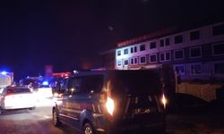 Uşak-Ulubey yolundaki özel okulun çatısı aniden yandı