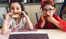 Uşak'taki bu çocukların gülen yüzleri solmasın!