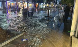 İsmetpaşa Caddesi'nin ismiyle uğraşmak yerine mağdur esnafın sorununu çözmemiz lazım!