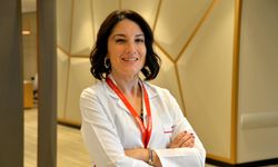 Sivilce lekelerini yok etmek için kök hürce yöntemi: Eksozom!