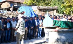 Başkan Mehmet Çakın'ın kuzeni İlyas Çakın ve Burak Alsay gözyaşlarıyla uğurlandı