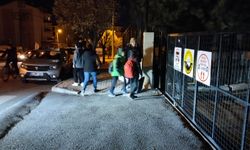 Uşak Alper Günbayram Ortaokulu öğrencileri kör karanlık ve ayazda çile çekiyor!
