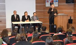 Gaziler, Uşak Anadolu Lisesi öğrencilerine duygusal anlar yaşattı