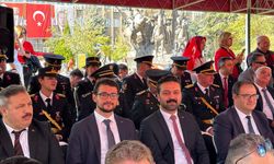 Uşak AK Parti'de Mehmet Bayar adaylık için istifa etti