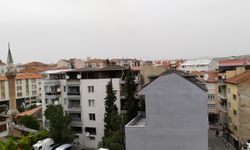 Uşak'ta toza dikkat! Dışarıda koşu ve spor yapmak isteyenler bir kaç gün beklesin!