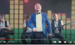 Uşak'ta müzik öğretmeninin eğlenceli Ankara havası gazino eleştirisi! Küfür yok, eleştiriyi anlamsız buldum!