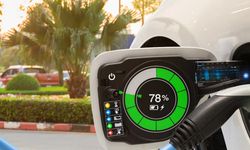 Arabayı elektrikli mi, yoksa hibrit mi alsak?