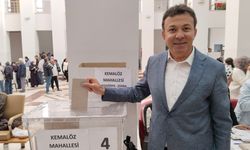 Uşak Belediye Başkan aday adayı olan Metin, üzülerek istifa ettiğini açıkladı