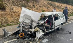 Uşak İzmir Karayolu üzerindeki kazada ağır yaralanan çift yaşam savaşı veriyor