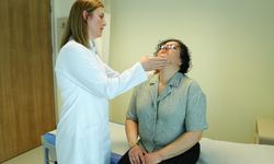 10 yıldır migren, fibromiyalji ve vertigo ağrısı çeken Melek Genç, nöralterapi ile hayata bağlandı