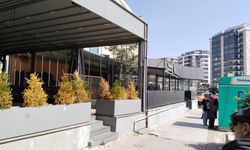 Uşak Karun AVM'nin kapalı olması bölge esnafı da olumsuz etkiliyor