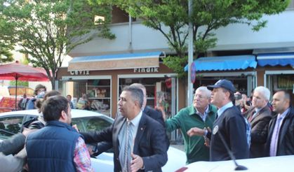 İSMETPAŞA CADDESİ BİR ANDA KARIŞTI