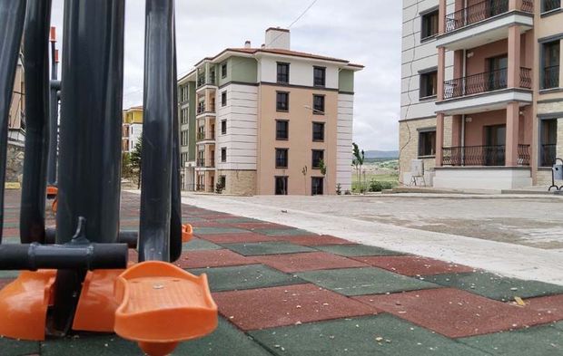 Banaz, Eşme, Ulubey, Sivaslı, Karahallı ve Pınarbaşı'da hangi vatandaşlar TOKİ evi kurasında çıktı?