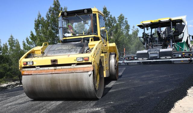 Uşak'ta bozuk ilçe ve köy yolları asfaltlanacak