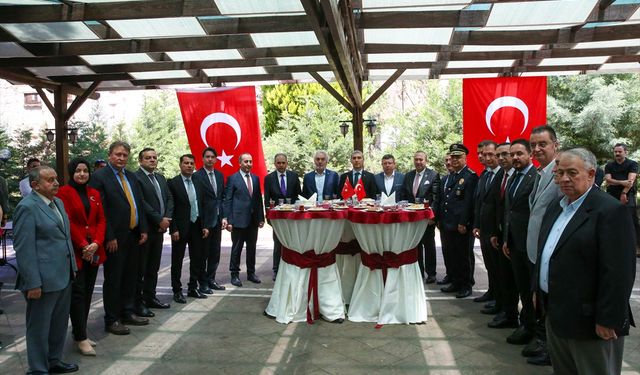 Uşak'ta 2470 polis ve asker görevde!