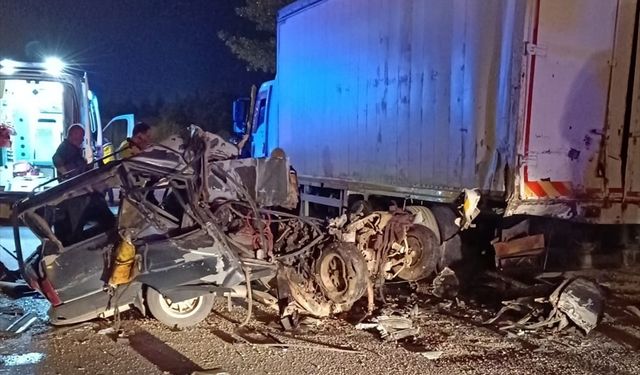 Uşak Banaz Karma Sanayi Sitesi önünde kaza! Sürücü hayatını kaybetti
