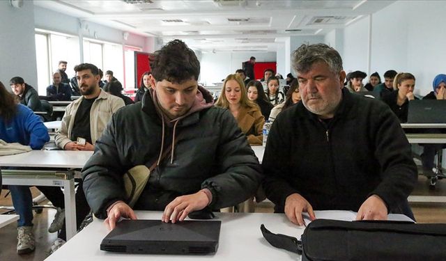 Uşak Üniversitesi öğrencisi Egemen Bayrak'ın babası Mustafa Bayrak'ın yaptığı büyük fedakarlık