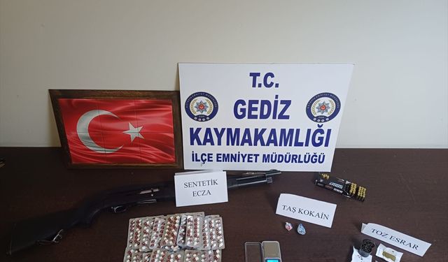 Gediz'de zehir tacirleriyle mücadele devam ediyor