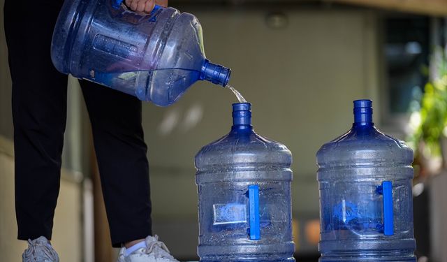 Uşak ve İzmir'de vatandaş su kesintilerine karşı yoğun tedbir alıyor!