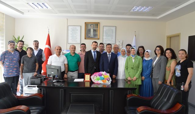 Uşak Eğitim ve Araştırma Hastanesi'nde Başhekim resmen göreve başladı