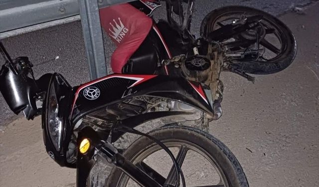 Uşak ve Gediz yolunda kaza! 20 yaşındaki motosikletli hayatını kaybetti