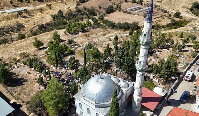 Uşaklı polis memuru Samet Ter, Karacahmet'te toprağa verildi