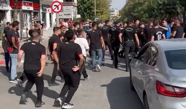 Polis, bir grup Uşakspor taraftarına kısa süreliğine müdahale etti