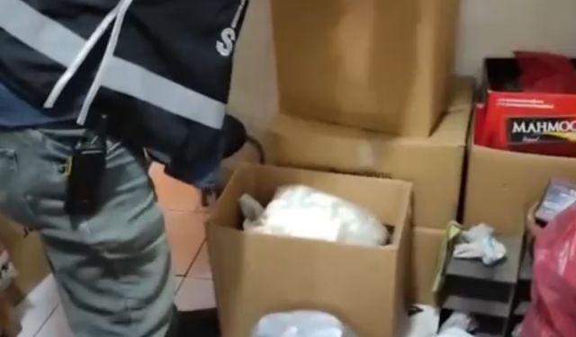 Uşak'taki 12 adrese operasyonda, sportif amaçlı ruhsatsız av tüfeklerine el kondu