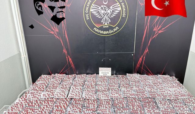 İzmir'deki uyuşturucu operasyonunda yakalanan 3 şüpheli tutuklandı