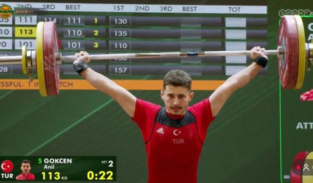 Gabriel Marinov ve Pirlu Matei Razvan'la yarışan Uşaklı Anıl Gökçen, halterde Balkan ikincisi oldu