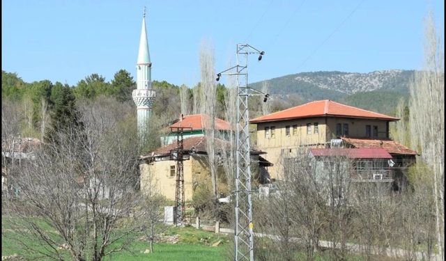 Uşak'ın Banaz ilçesi Küçükoturak'ta kayıp çocuk bulundu