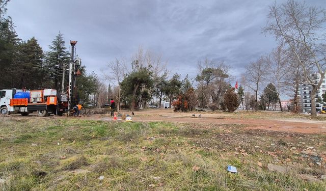 Uşak'ta şehrin göbeğine 200 yataklı acil servisli yeni hastane yapılıyor