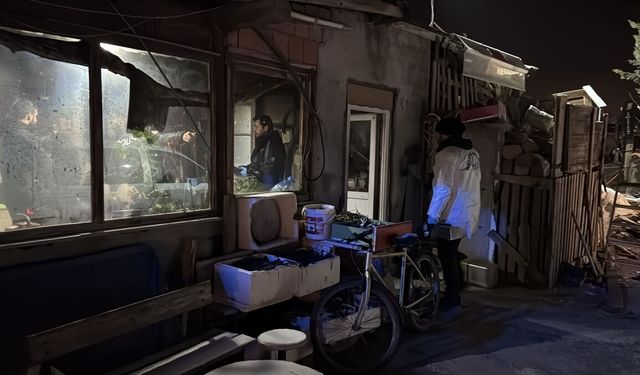 Kütahya Fuatpaşa'daki bekçi Kadir Yılmaz, hayatını kaybetmiş olarak bulundu