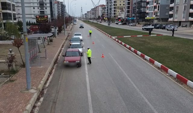 Uşak'ta İbrahim Tahta Kılıç ve Yavuz Sultan Selim Caddeleri'nde hızlı yapanlara karşı yoğun radar denetimleri sürüyor!