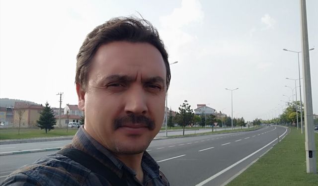 Uşak Vala Gedik'ten tarih öğretmeni Bayram Göçeri vefat etti