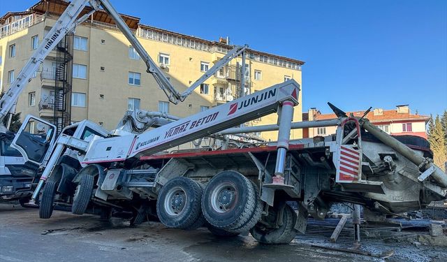 Uşak'ta beton pompası altında kalan Mehmet Can Aydoğan, kurtarılamadı!