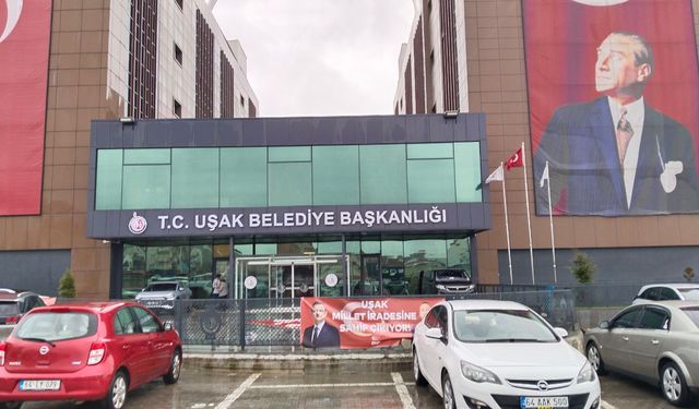 Uşak Belediye Başkan Yardımcısı ile diğer 3 kişi de serbest kaldı