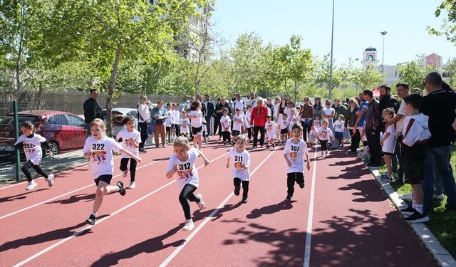 Sema Aksu Parkı'nda anlamlı etkinlik! Kanser hastası çocuklar için koştular!