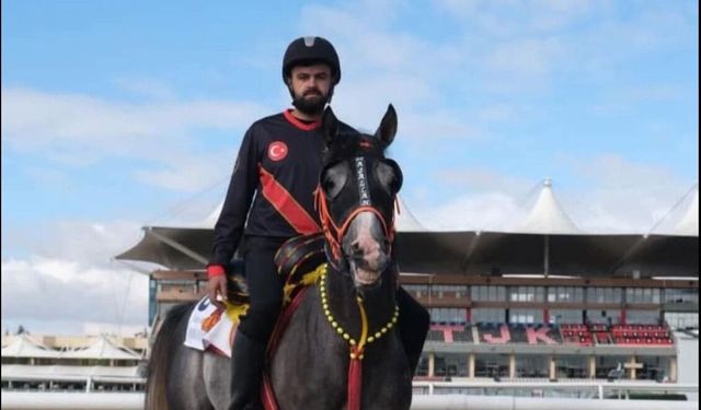 Uşak'ta 2 ciritçinin çarpışması sonucu Volkan Gelmez ağır yaralandı! Atı hayatını kaybetti