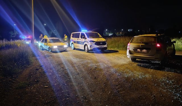 Uşak'ın Banaz ilçesinde durmayan sürücü ile polis arasında kovalamaca!