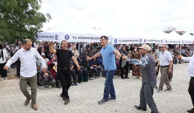 Kütahya Belediyesi, Çamlıca Hasat Şenliği düzenledi