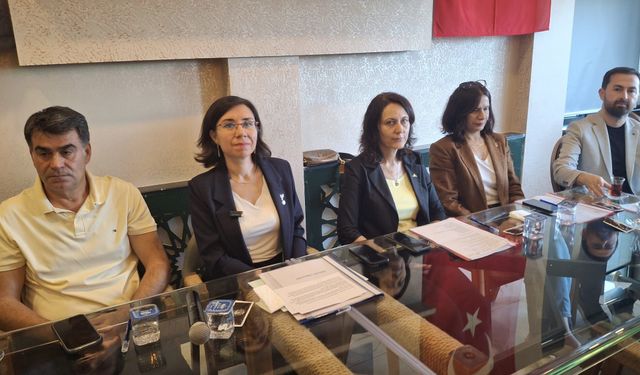 Uşak yerel basını ile tanışma toplantısı tertip eden Belediye Başkan Vekili Özkan: Uşak'ı şeffaflıkla yöneteceğiz